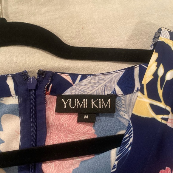Yumi Kim Floral Romper size Medium - Picture 2 of 4